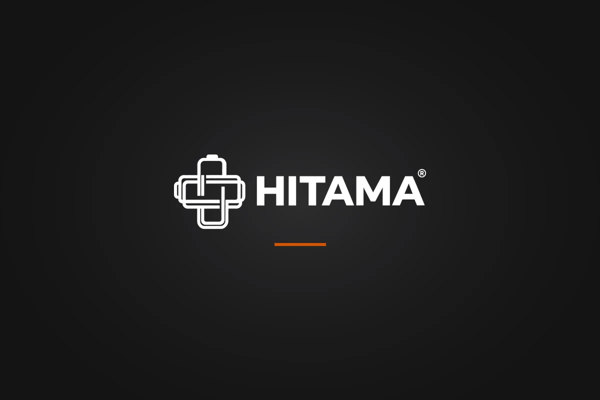 HITAMA editorial cover: industrial portable power station on a construction site, illustrating an article about tender wording that quietly excludes battery power.